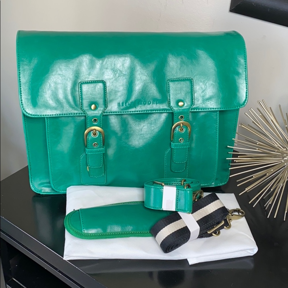 Kelly Moore NWT A Beautiful Mess Green